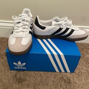Adidas Samba OG Shoes - size kids 4/womens 6